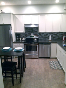 furnished condo for rent Courtney